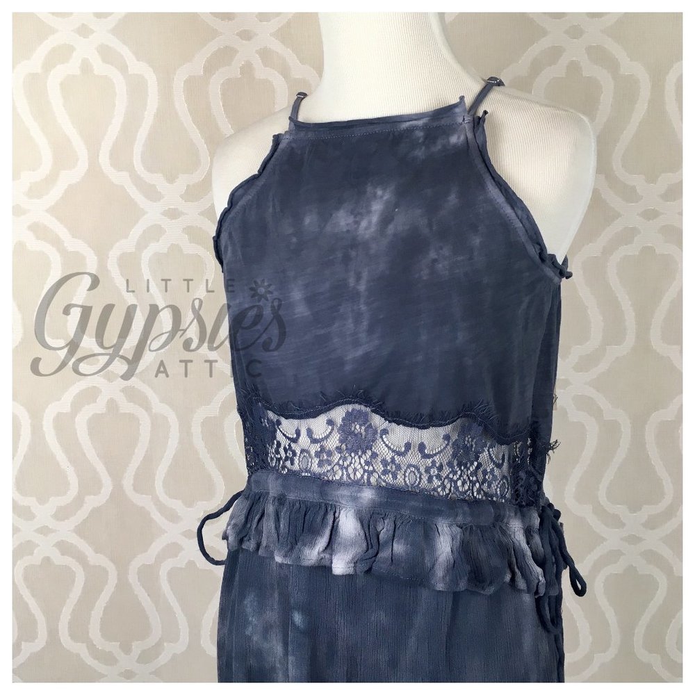Sarina Mineral Wash and Lace Maxi Dress - Picture 8 of 12